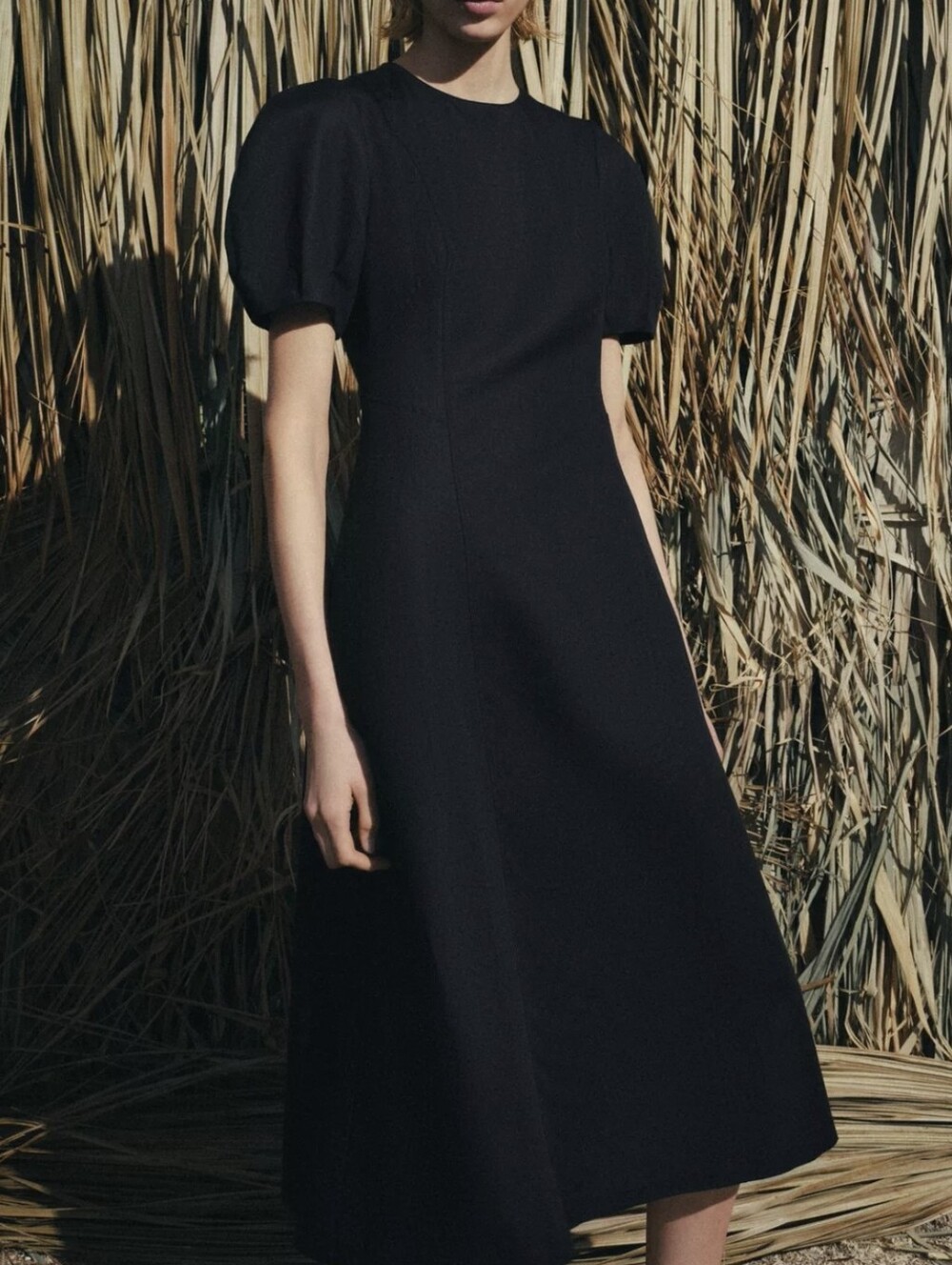 ZARA BLACK LINEN BLEND MIDI DRESS(M)